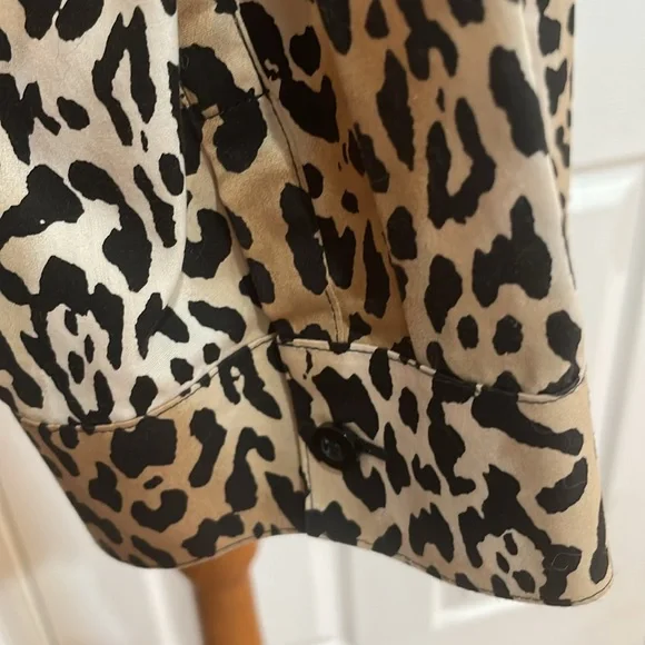 Chicos blouse leopard cheetah animal print no iron Tie front button size 1 M 8 - Picture 5 of 12